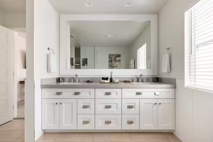 Stylish & Perfect for Families guest bathroom at a direct-booking vacation rental in Phoenix, Arizona