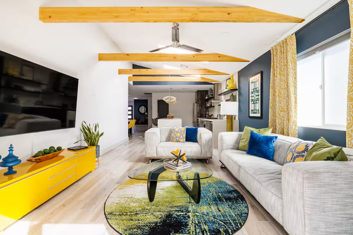 Modern All-En-Suite Home living room at a direct-booking vacation rental in Phoenix, Arizona