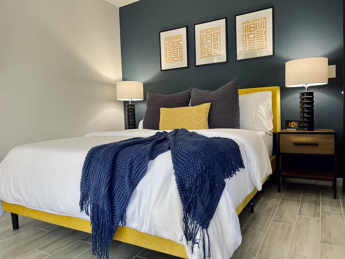 Detached Studio Guesthouse queen bed details at a direct-booking vacation rental in Phoenix, Arizona